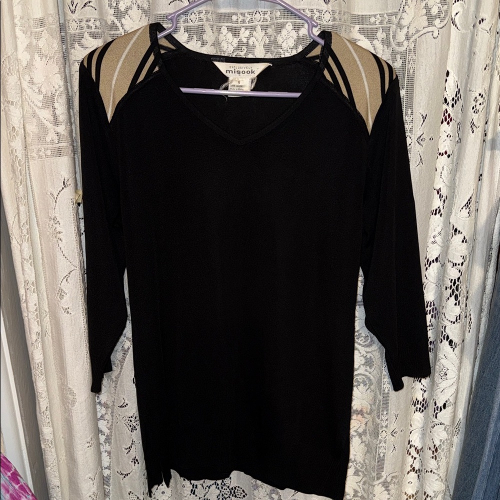 Misook Black Top with Tan Accents‎